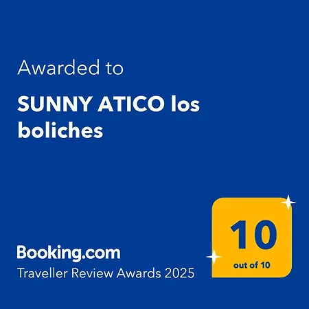 Sunny Atico Boliches 아파트 푸엔히롤라