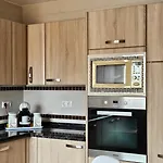 Sunny Atico Boliches アパート